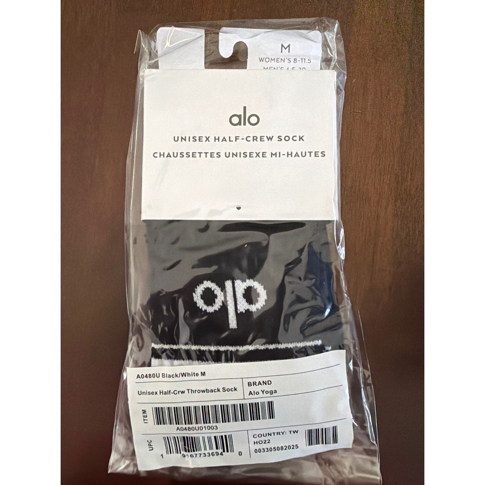 ALO Yoga Sock Half Crew Mens Womens Size M Black/White NWT Retro Athleisure - Picture 3 of 4
